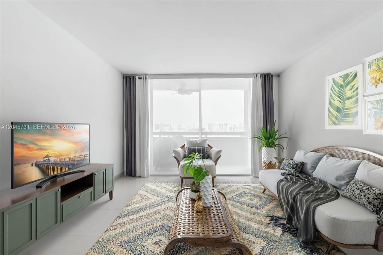 1775 Washington Ave - Photo 1