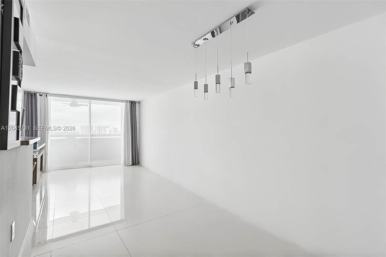 https://bt-photos.global.ssl.fastly.net/miami/1280_boomver_3_A12045731-2.jpg