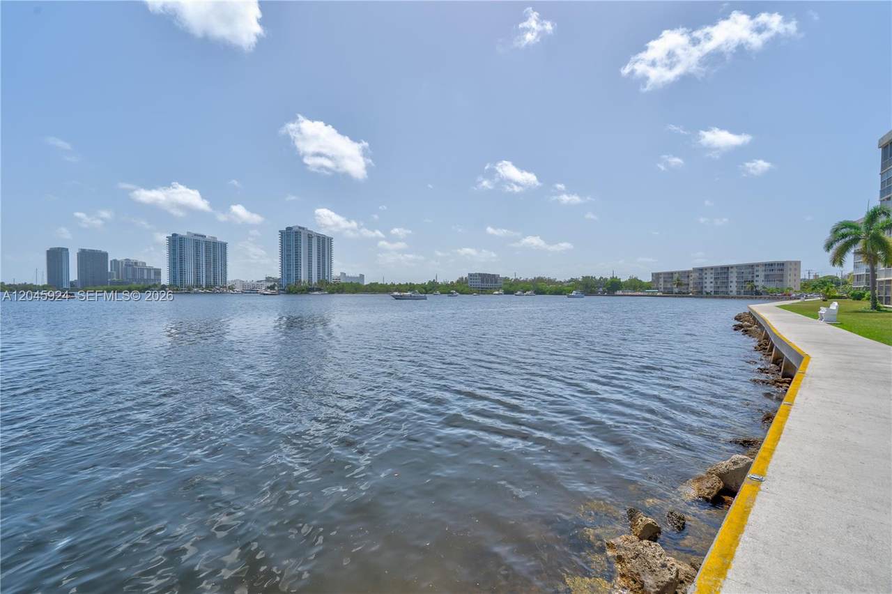 3000 Marcos Dr - Photo 1