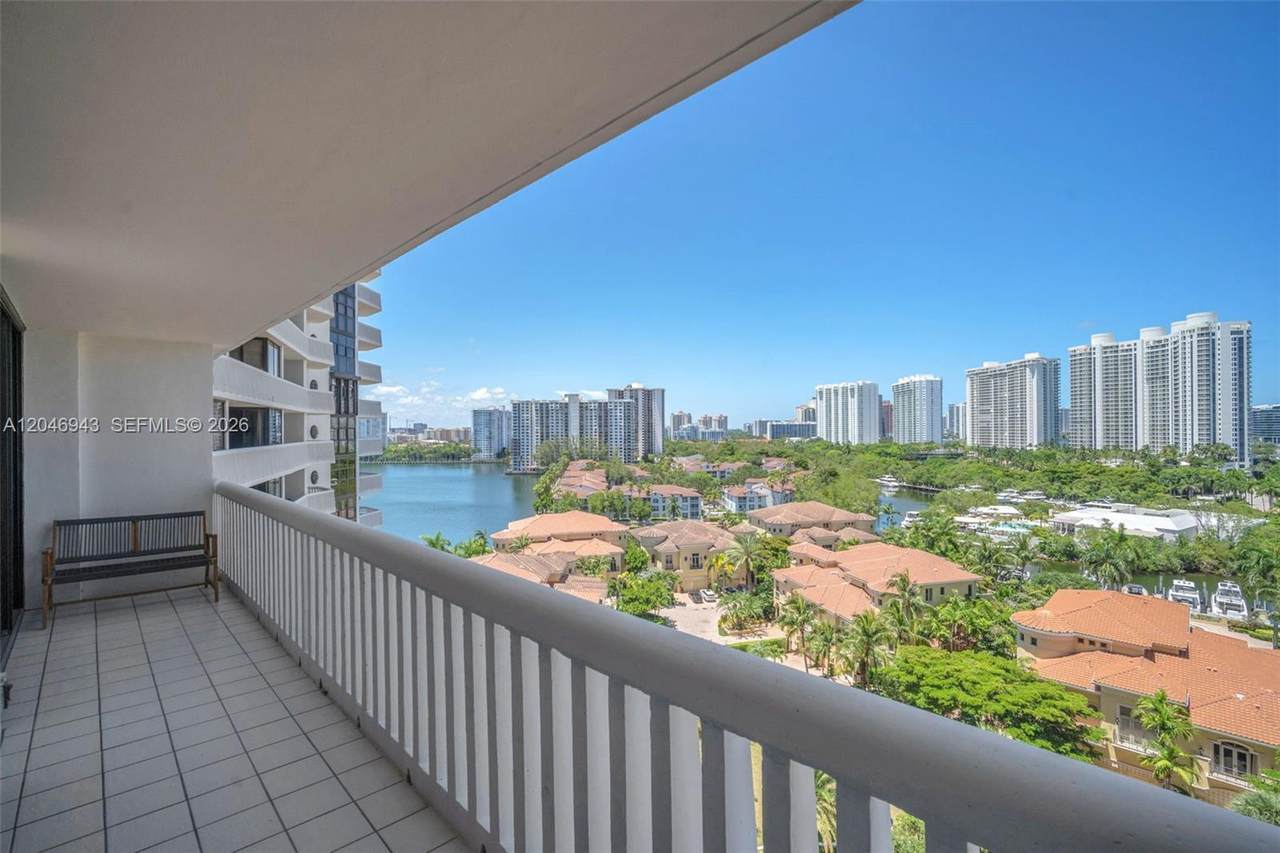 https://bt-photos.global.ssl.fastly.net/miami/1280_boomver_3_A12046943-2.jpg
