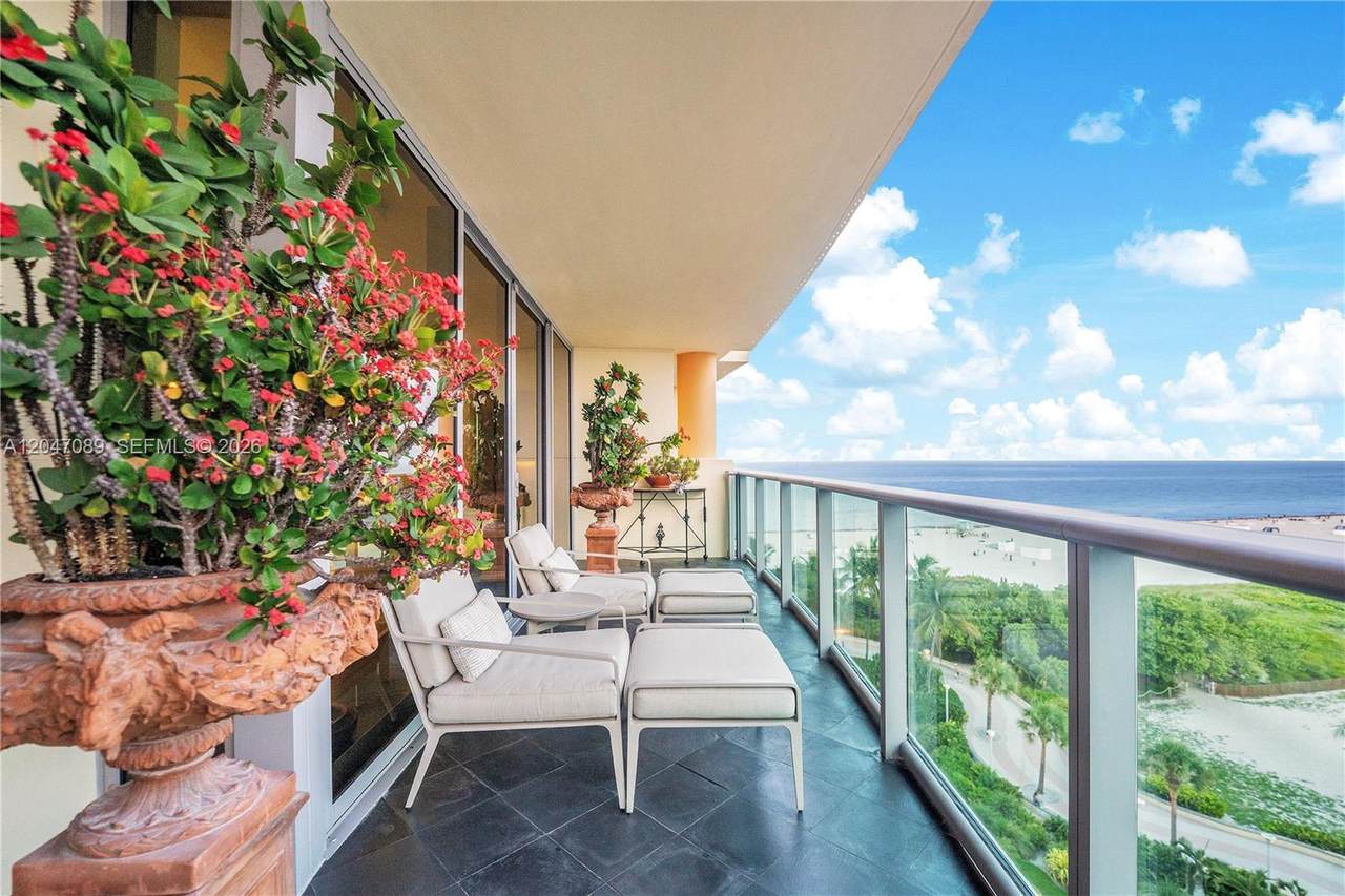1455 Ocean Dr - Photo 1