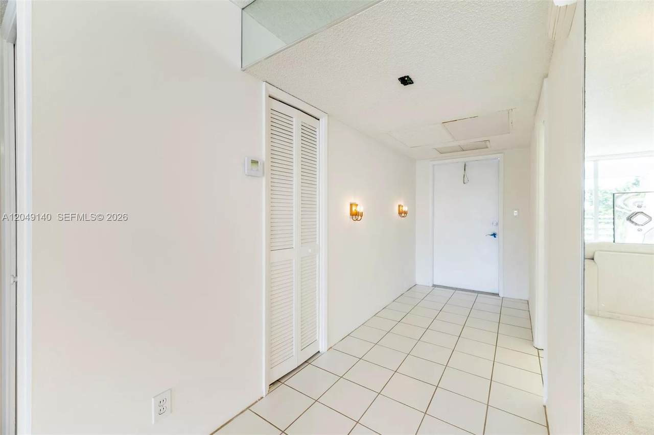 https://bt-photos.global.ssl.fastly.net/miami/orig_boomver_3_A12049140-2.jpg