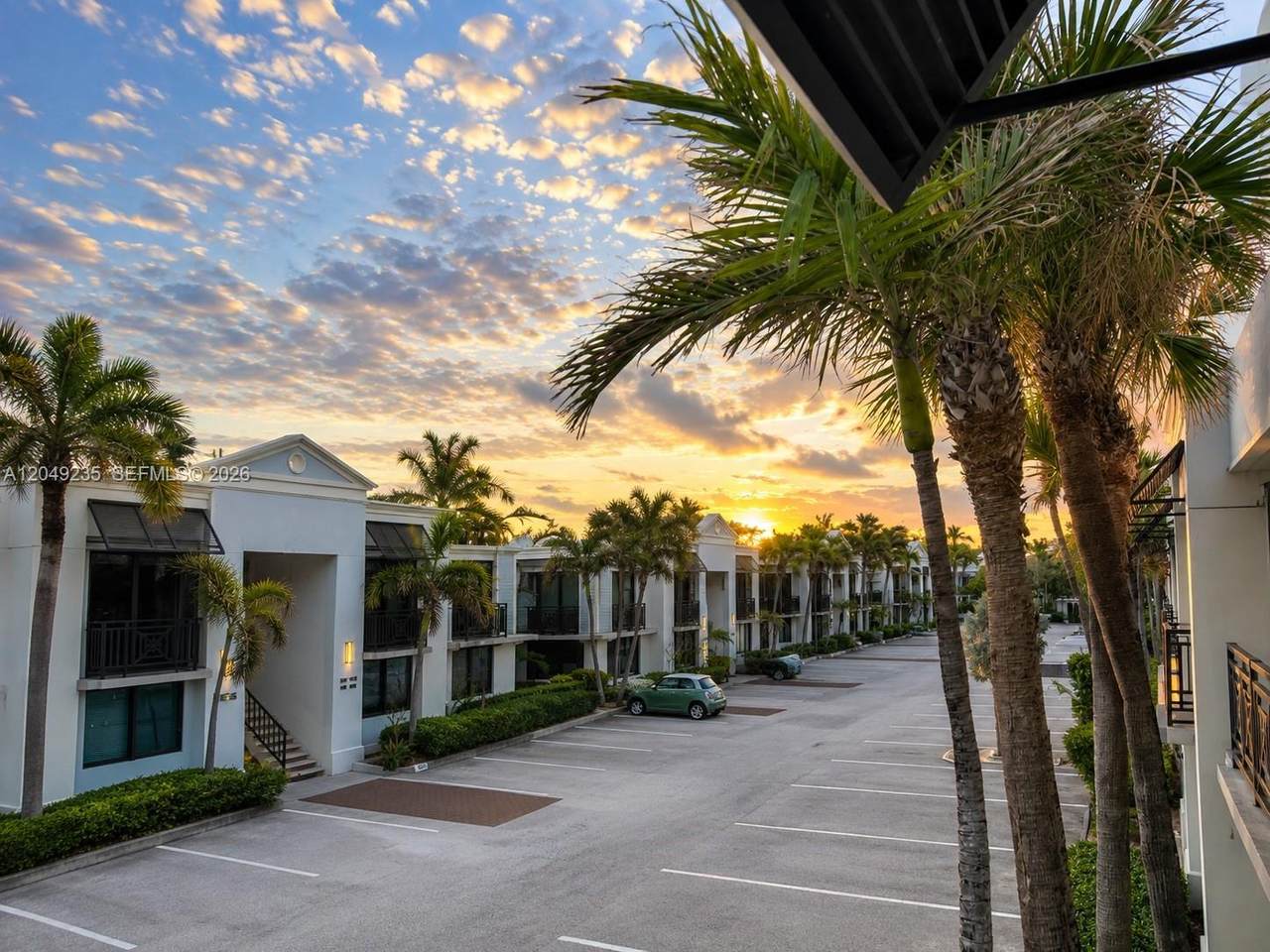 https://bt-photos.global.ssl.fastly.net/miami/1280_boomver_3_A12049235-2.jpg
