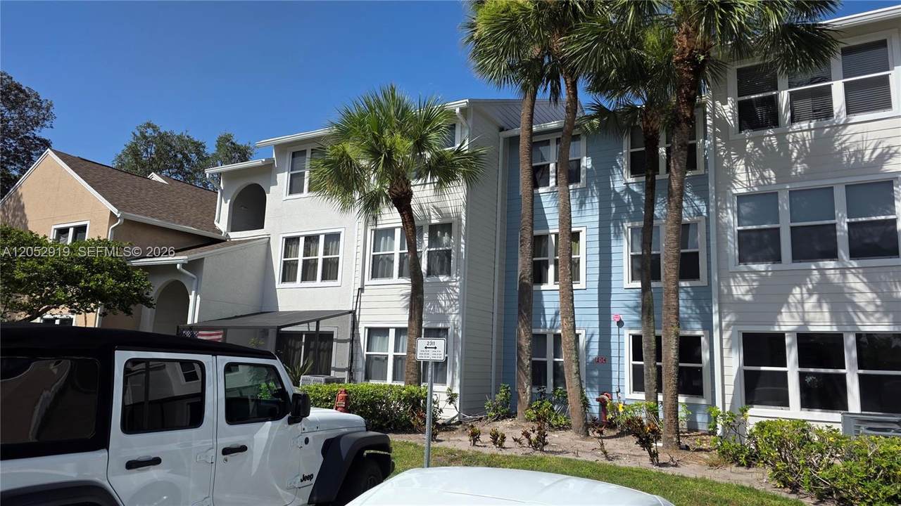 2307 Congress Ave - Photo 1