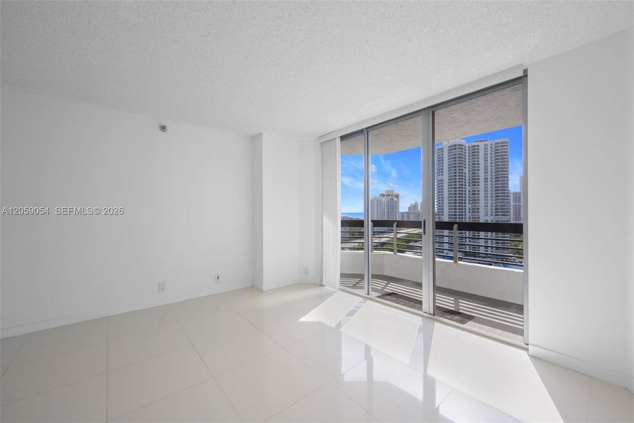 https://bt-photos.global.ssl.fastly.net/miami/1280_boomver_3_A12059054-2.jpg