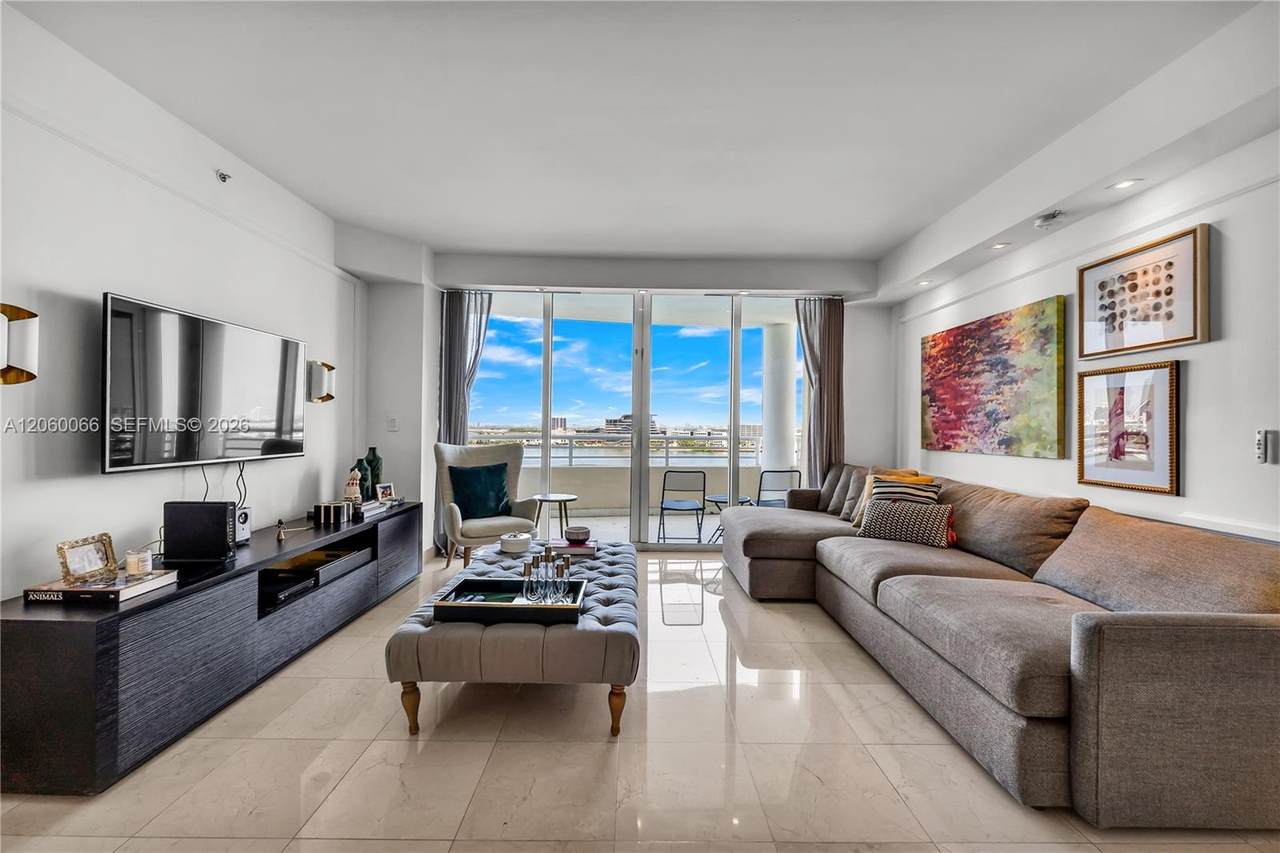 848 Brickell Key Dr - Photo 1