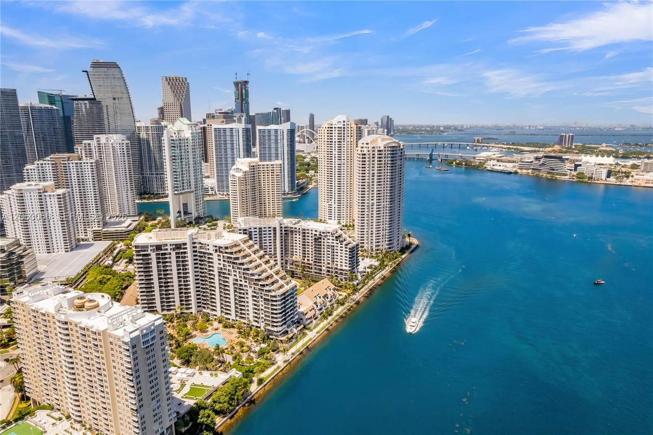 https://bt-photos.global.ssl.fastly.net/miami/1280_boomver_3_A12060066-2.jpg