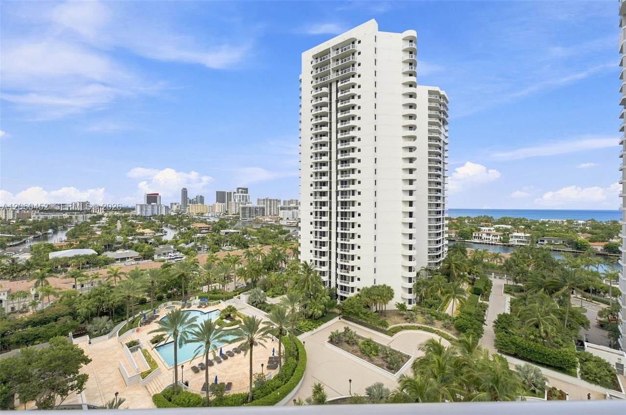 21205 Yacht Club Dr - Photo 1