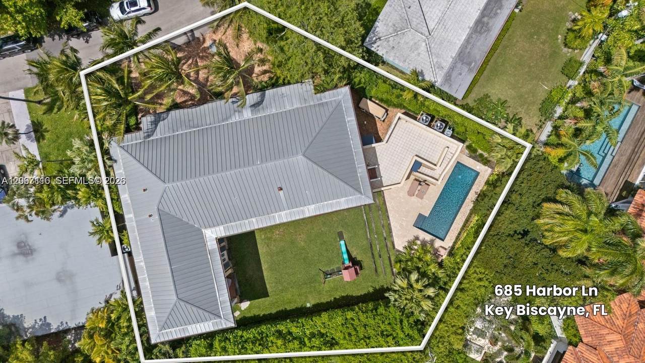 https://bt-photos.global.ssl.fastly.net/miami/1280_boomver_3_A12063110-2.jpg