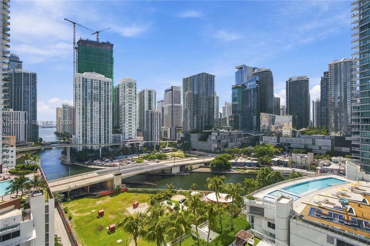 https://bt-photos.global.ssl.fastly.net/miami/1280_boomver_3_A12066131-2.jpg