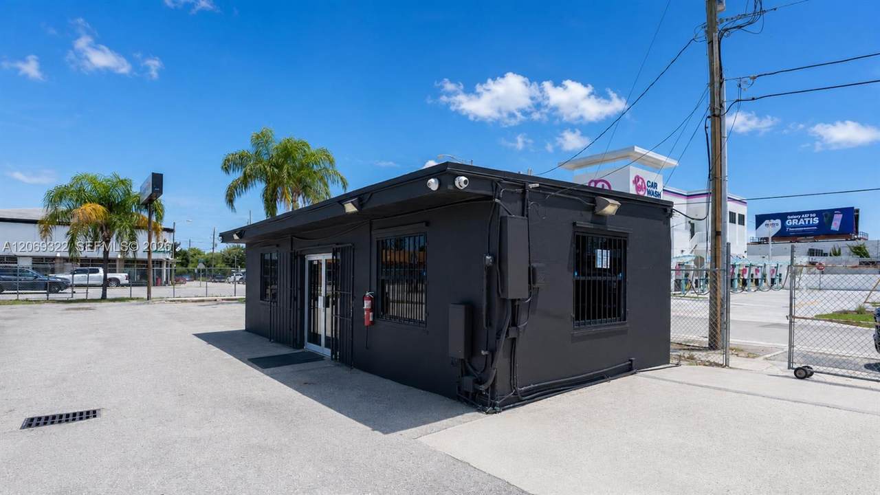 https://bt-photos.global.ssl.fastly.net/miami/1280_boomver_3_A12069322-2.jpg