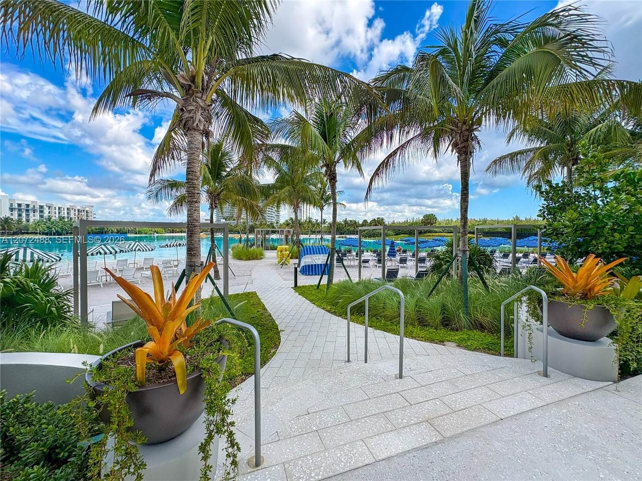 https://bt-photos.global.ssl.fastly.net/miami/1280_boomver_3_A12072488-2.jpg