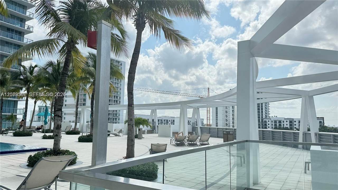 https://bt-photos.global.ssl.fastly.net/miami/orig_boomver_3_A12073567-2.jpg