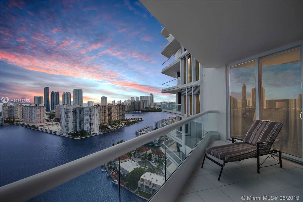 2600 Island Blvd - Photo 1