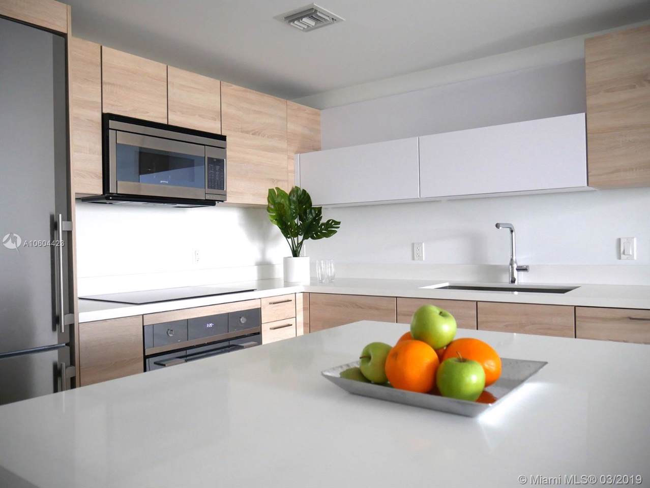 16385 Biscayne Blvd - Photo 1