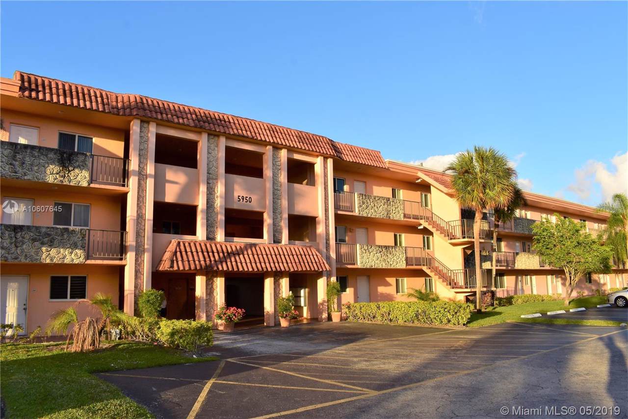 5950 Del Lago Cir - Photo 1