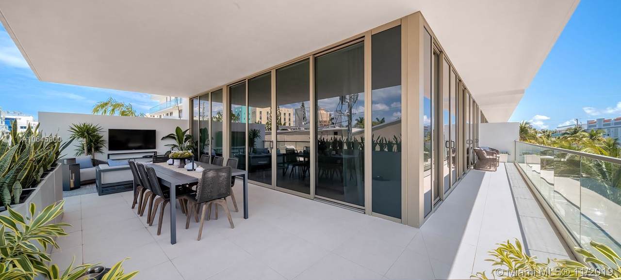 300 Collins Ave - Photo 1