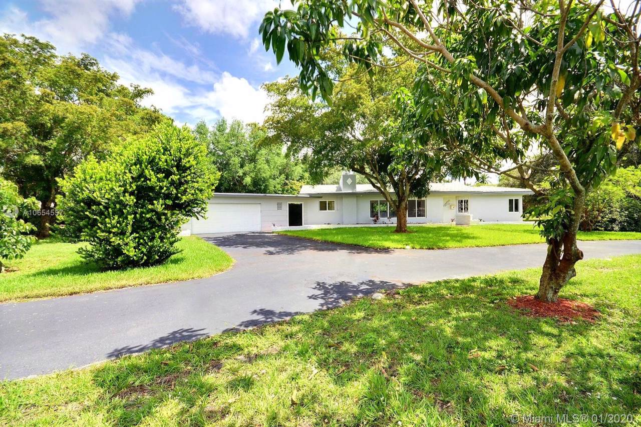 5841 Broward Blvd - Photo 1