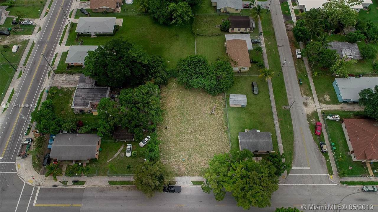 17635 104th Ave - Photo 1