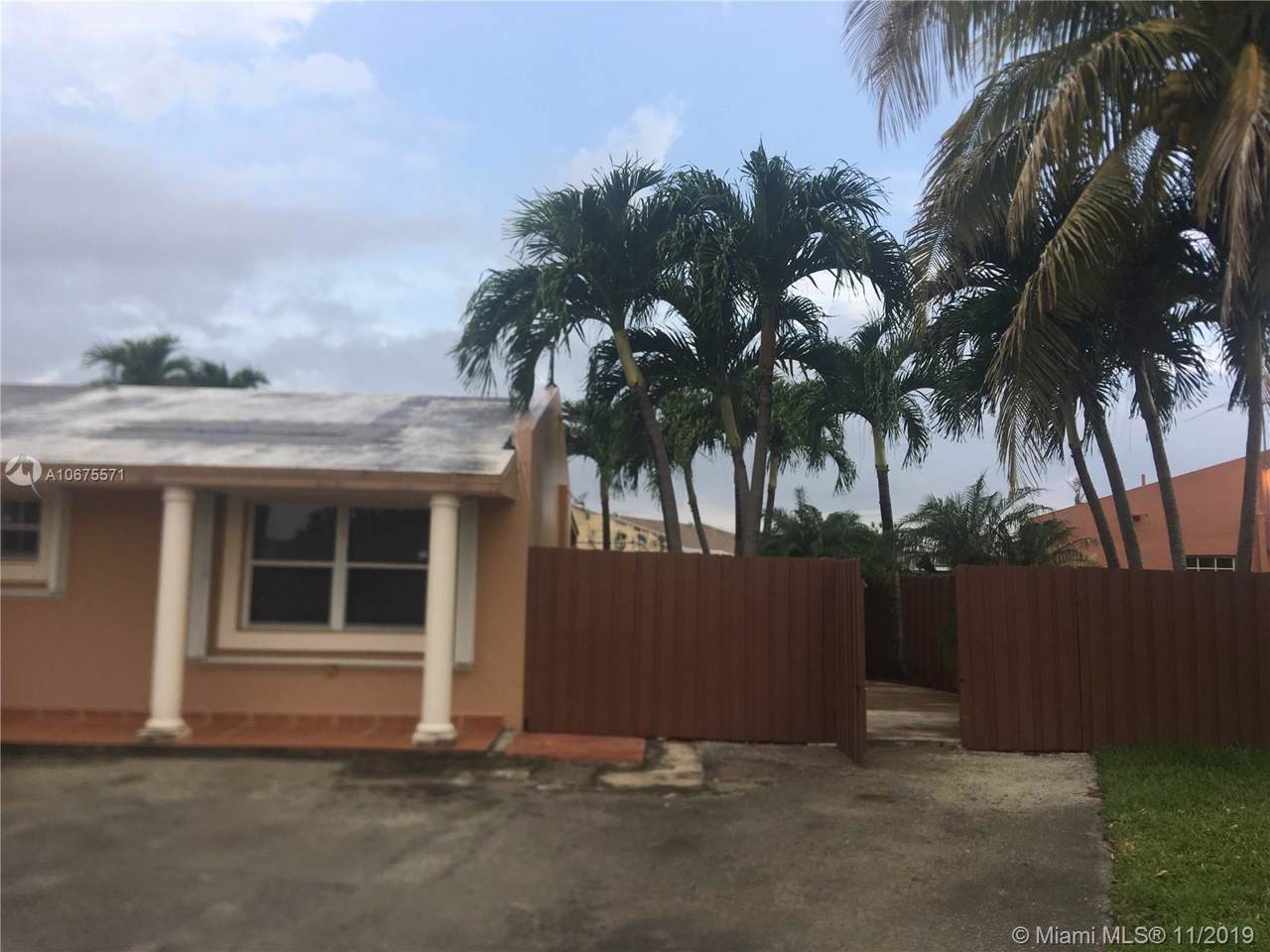 4404 129th Ave - Photo 1