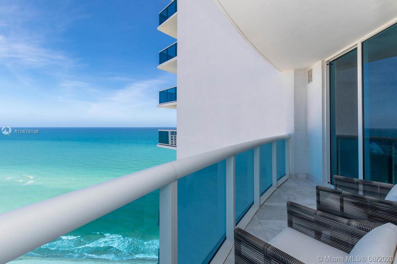2711 Ocean Dr - Photo 1