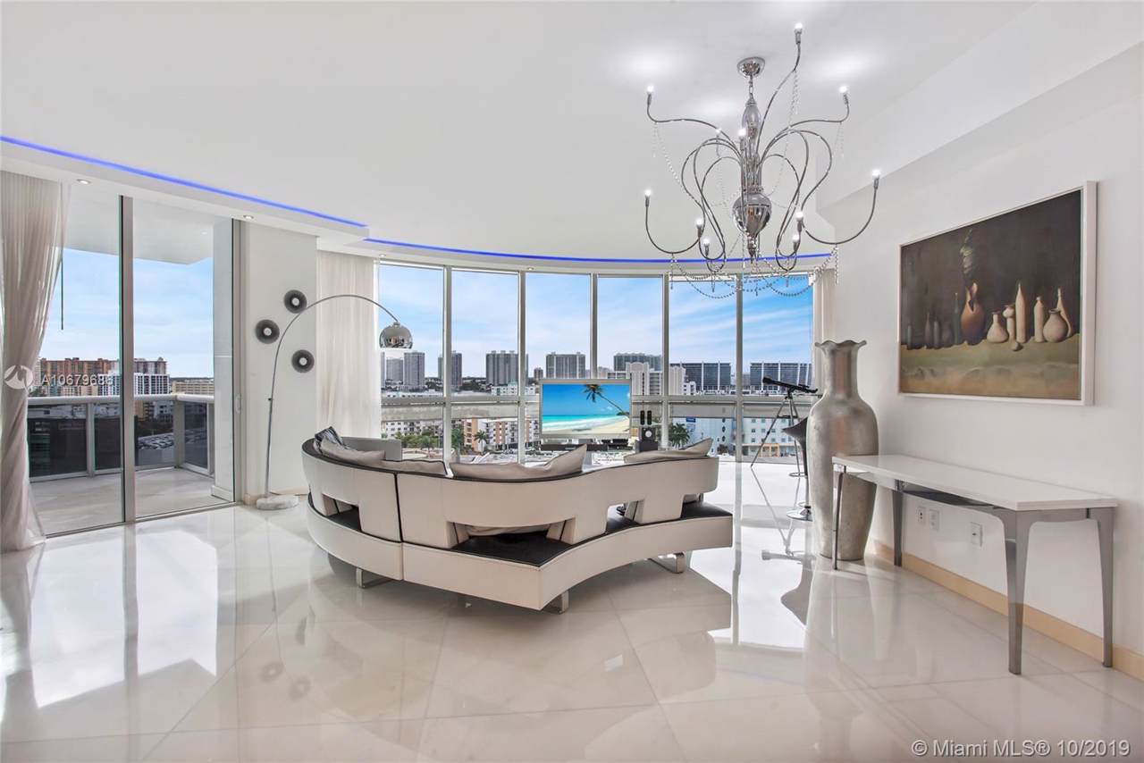 18101 Collins Ave - Photo 1