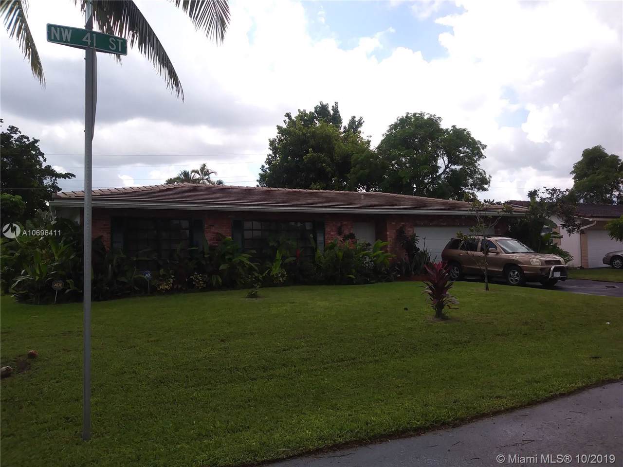 7804 41st St - Photo 1