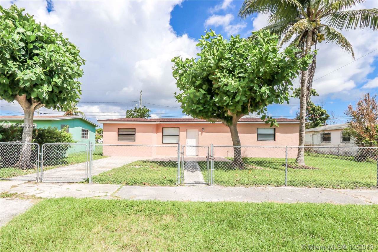 10815 224 ST - Photo 1
