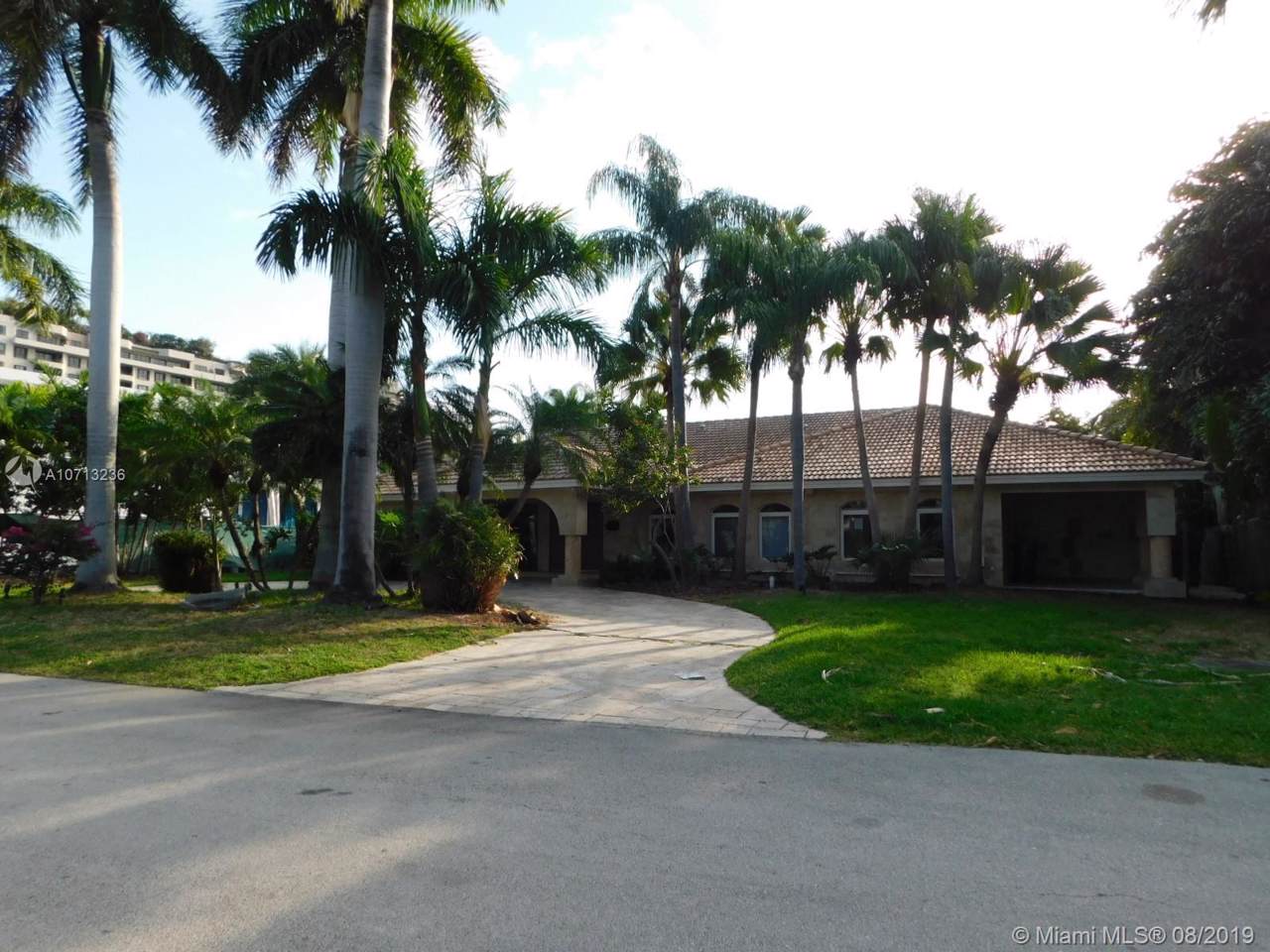 323 Caribbean Rd - Photo 1