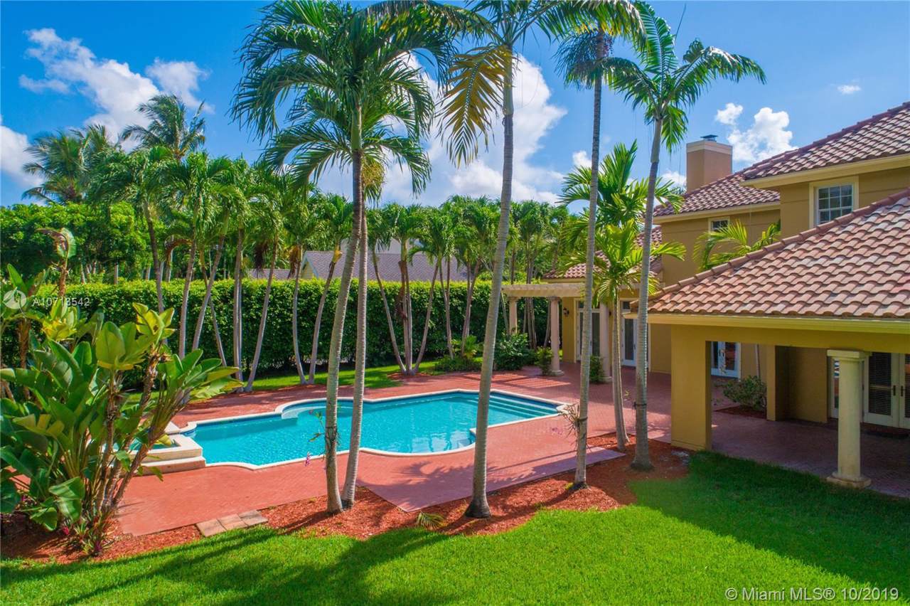 9588 67th Ct - Photo 1