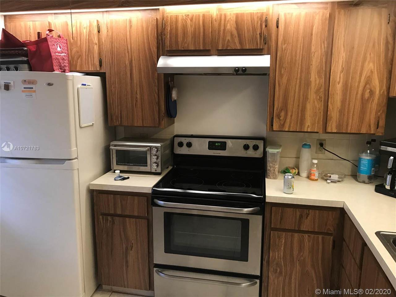 1701 Whitehall Dr - Photo 1