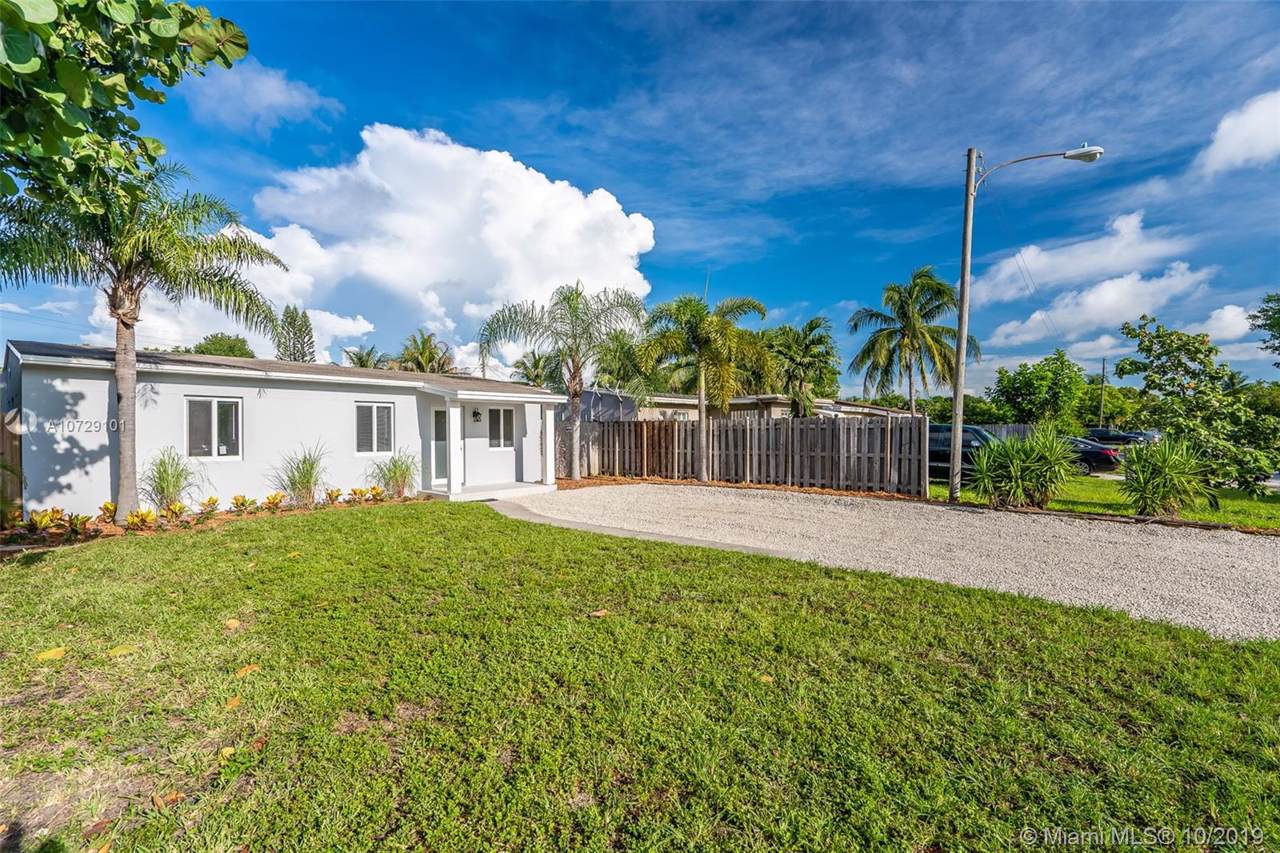1413 5th Ave - Photo 1