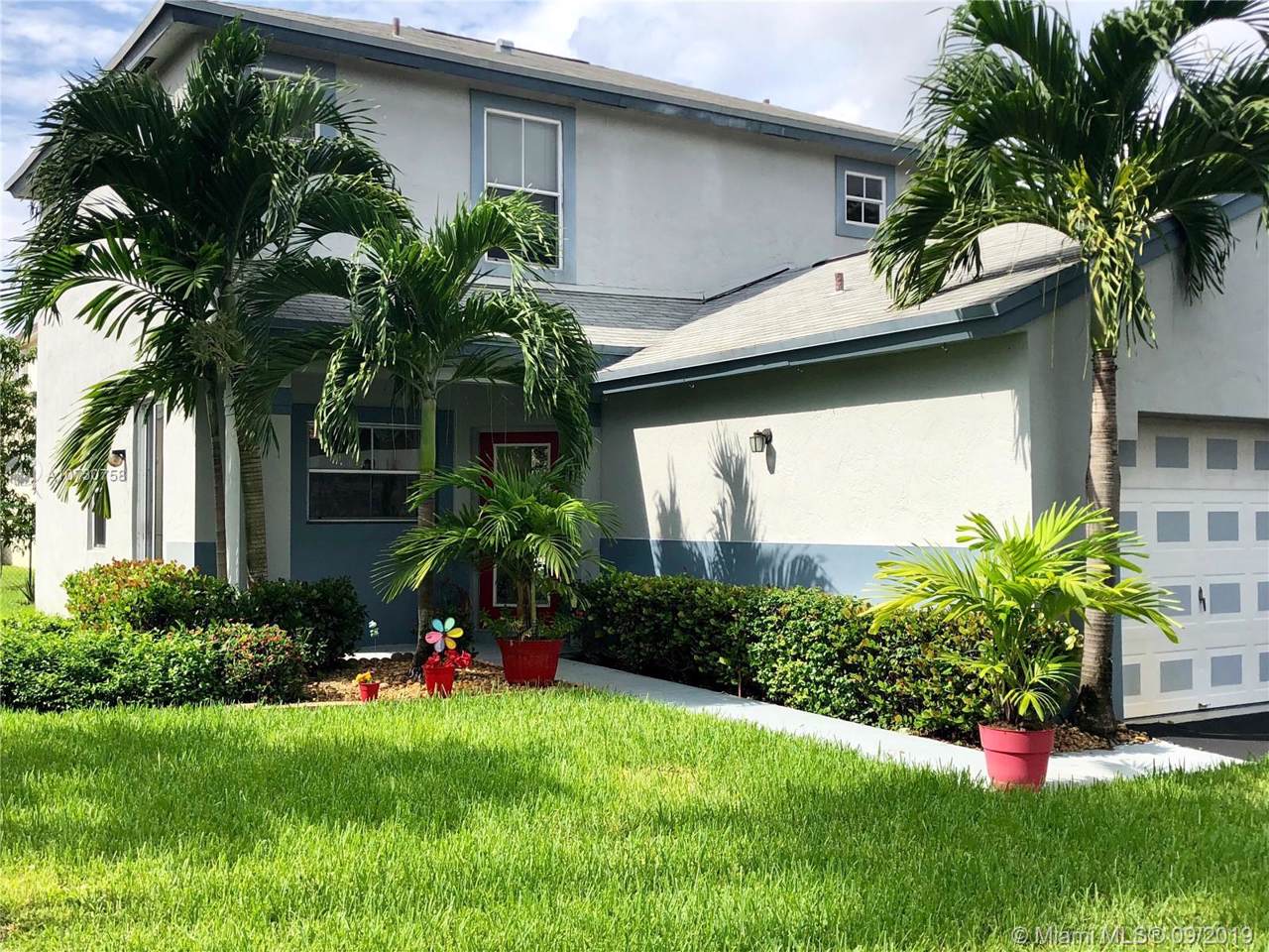 20768 3 Court - Photo 1