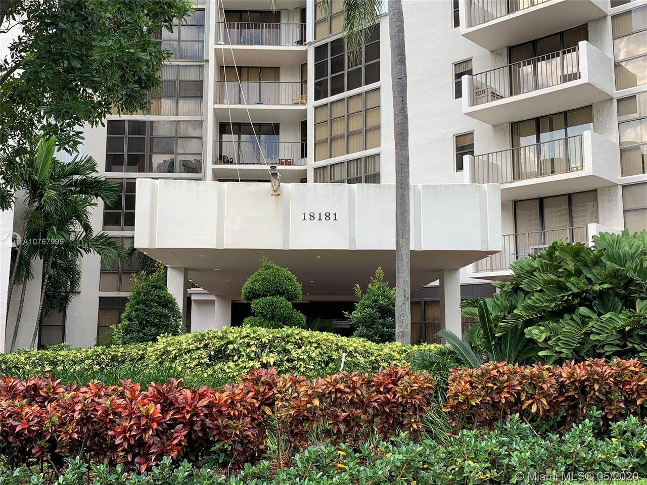 18181 31st Ct - Photo 1