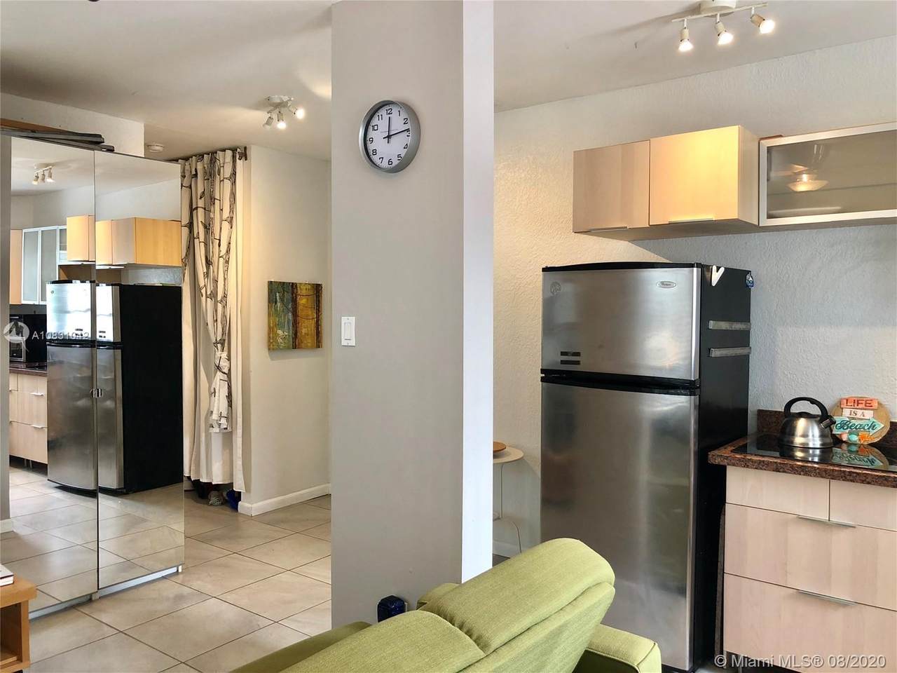 842 Meridian Ave - Photo 1