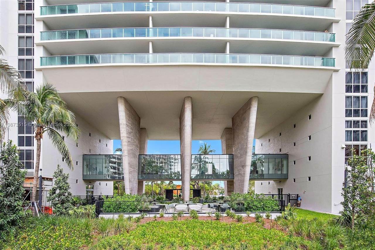 1500 Bay Rd - Photo 1