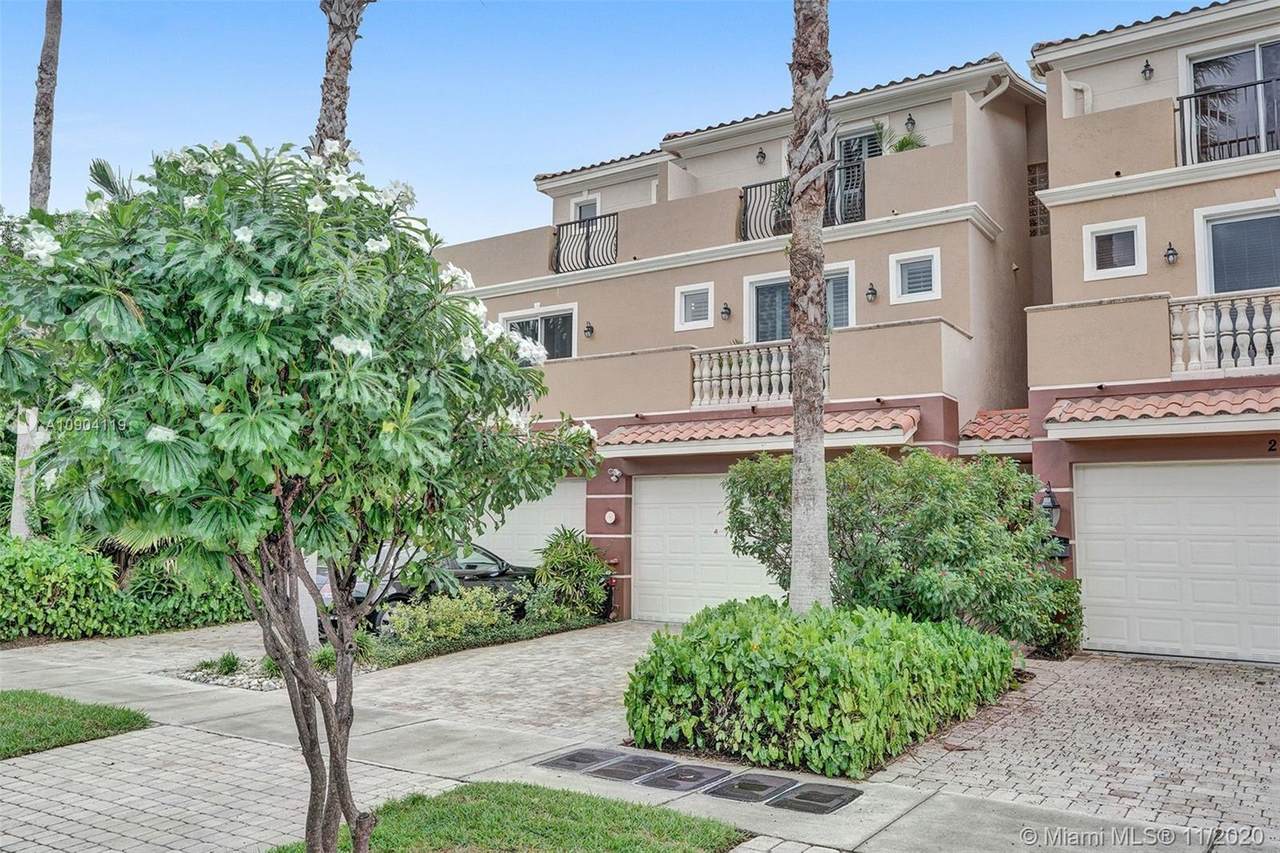 2614 11th Ct - Photo 1
