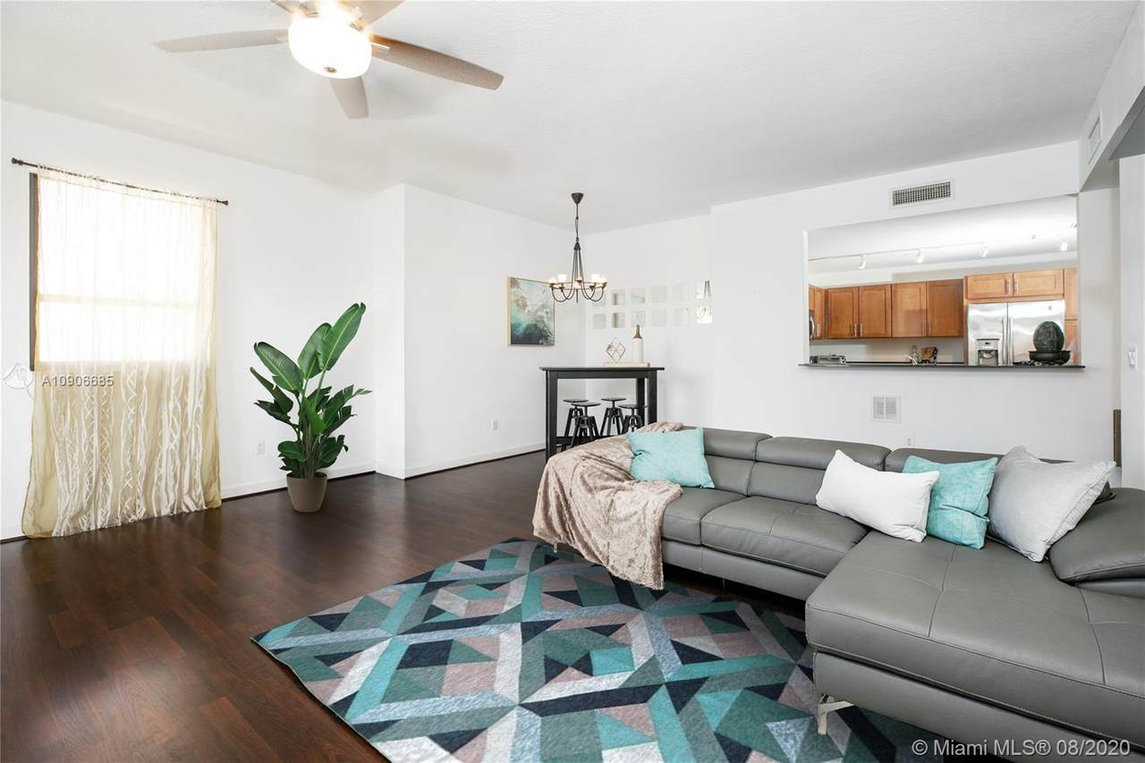 8395 73rd Ave - Photo 1