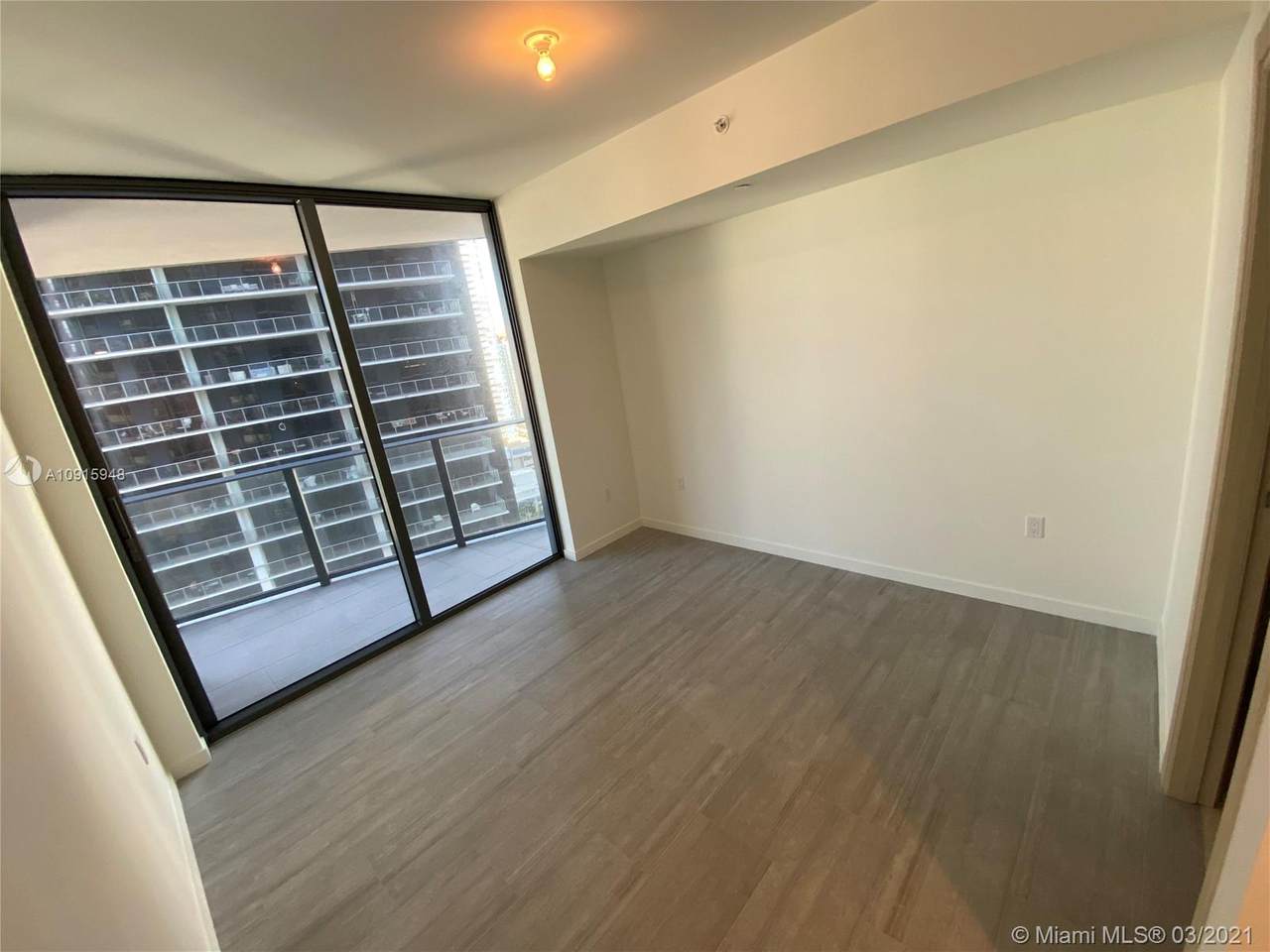 1000 Brickell Plaza - Photo 1