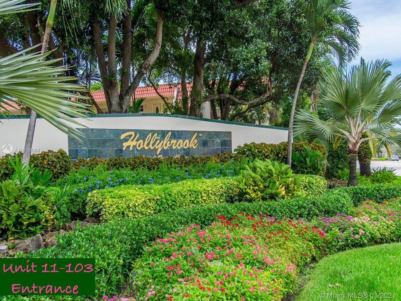 9410 Hollybrook Lake Dr - Photo 1