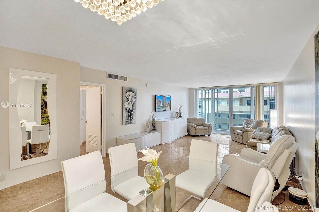 3140 Ocean Dr - Photo 1