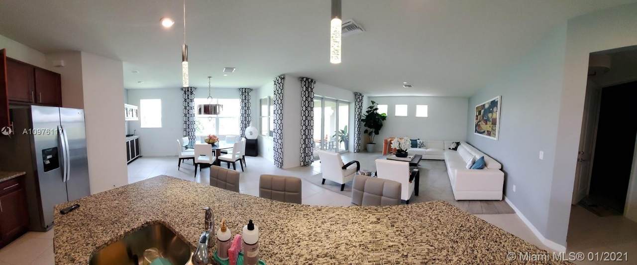 1455 Myrtle Oak Ter - Photo 1