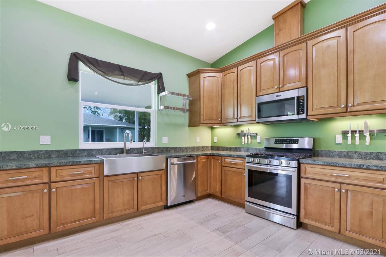 18202 Limestone Creek Rd - Photo 1