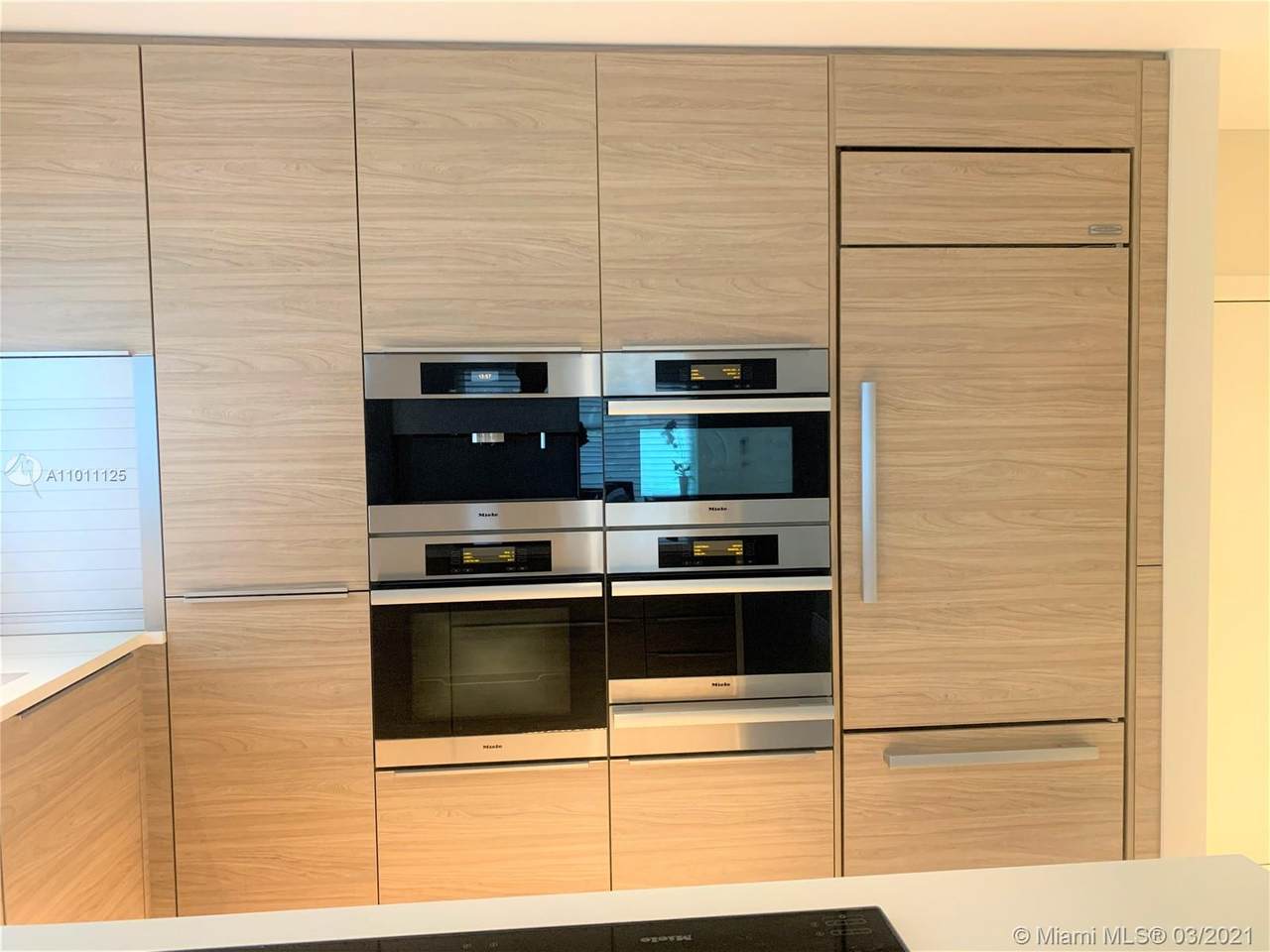 208 Jefferson Ave - Photo 1
