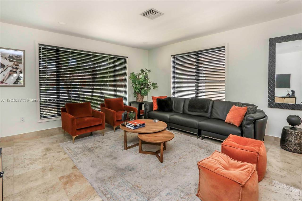 1406 Coolidge St - Photo 1