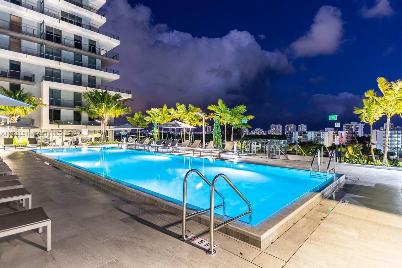 https://bt-photos.global.ssl.fastly.net/miami/1280_boomver_4_A11332051-2.jpg