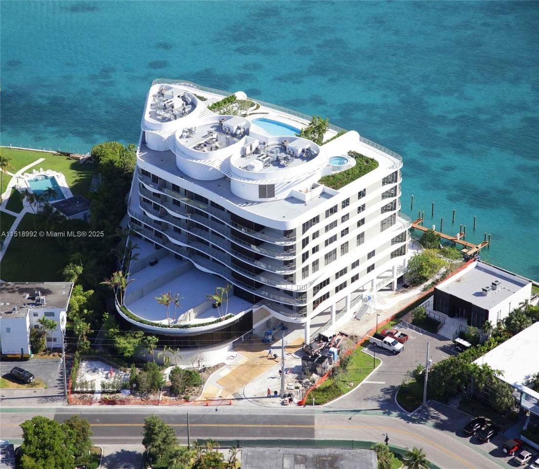 https://bt-photos.global.ssl.fastly.net/miami/1280_boomver_5_A11518992-2.jpg