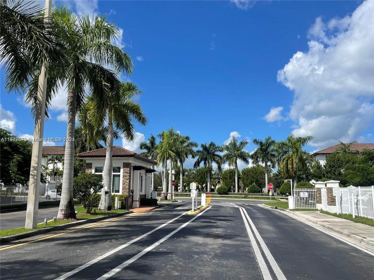 https://bt-photos.global.ssl.fastly.net/miami/1280_boomver_4_A11573073-2.jpg