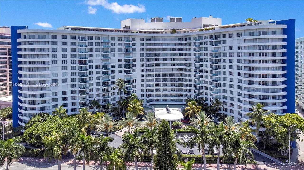 5151 Collins Ave - Photo 1