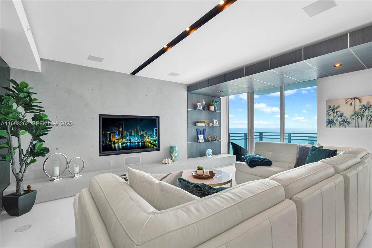 https://bt-photos.global.ssl.fastly.net/miami/1280_boomver_3_A11693262-2.jpg
